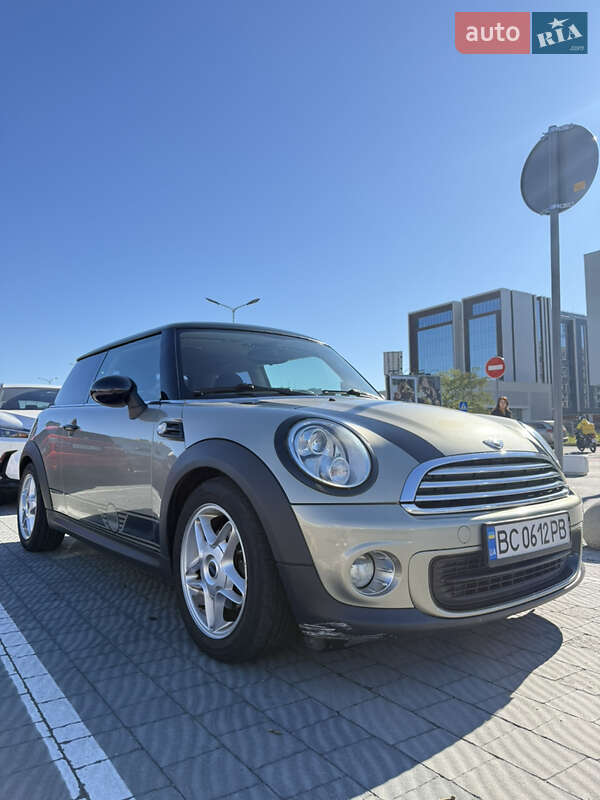 MINI Hatch 2010