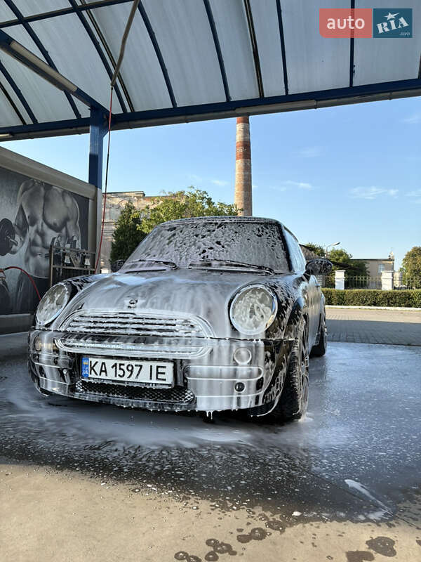 Хэтчбек MINI Hatch 2001 в Ужгороде