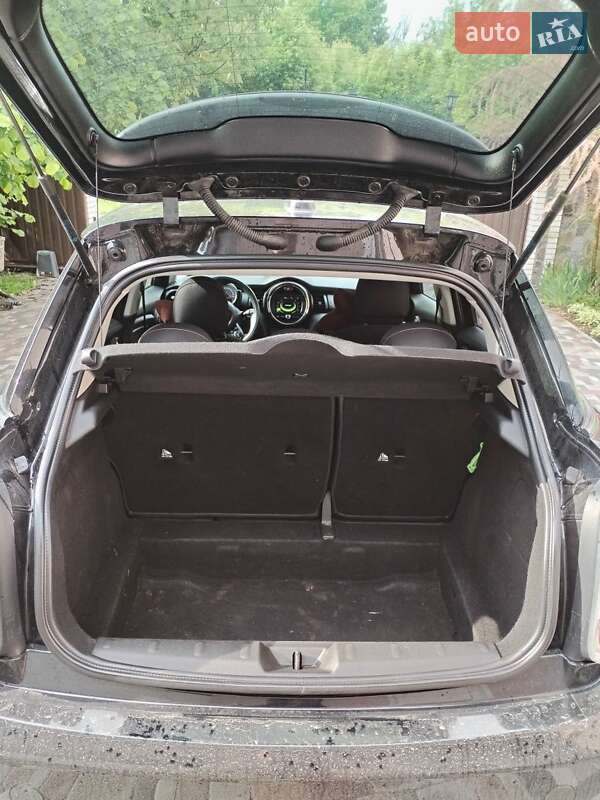 Хетчбек MINI Hatch 2015 в Борисполі