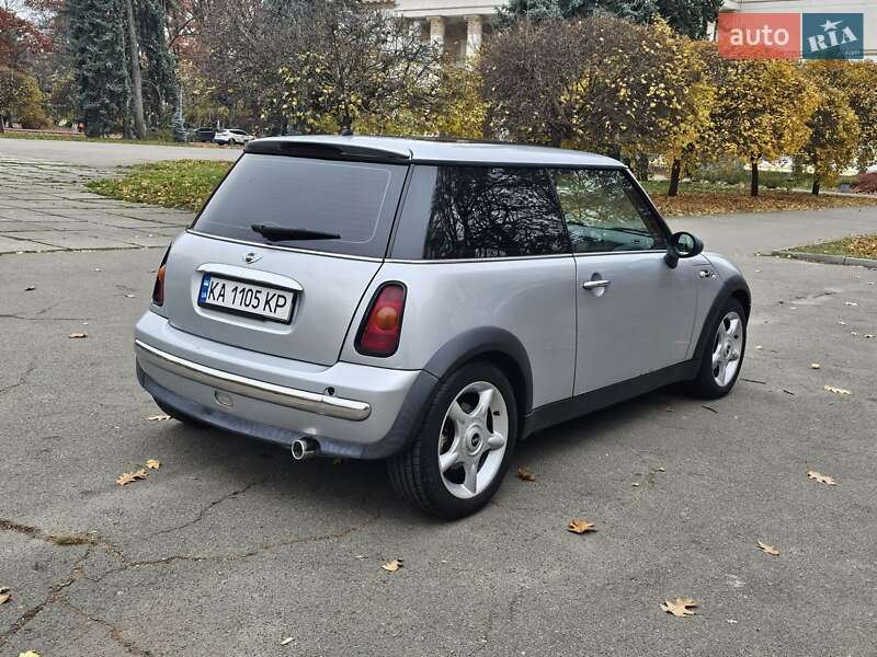 Хетчбек MINI Hatch 2004 в Києві фото 6 Хетчбек MINI Hatch 2004 в Києві