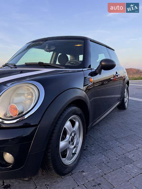 Хетчбек MINI Hatch 2009 в Луцьку фото 4 Хетчбек MINI Hatch 2009 в Луцьку