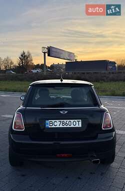 Хэтчбек MINI Hatch 2009 в Луцке