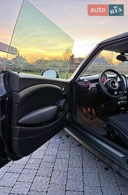 Хэтчбек MINI Hatch 2009 в Луцке