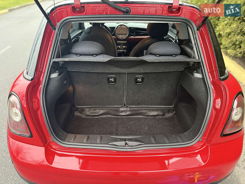 Хэтчбек MINI Hatch 2007 в Киеве