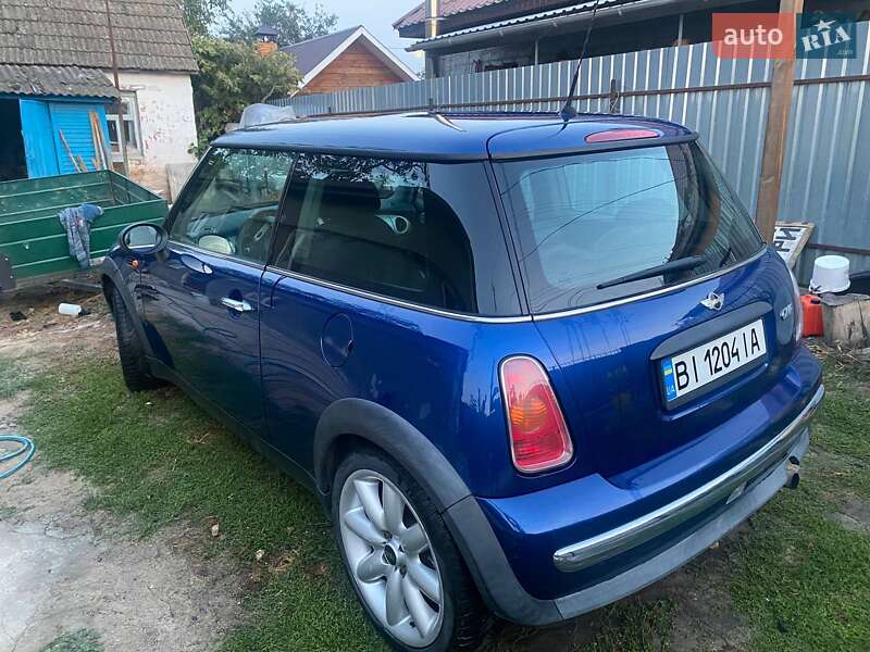 Хэтчбек MINI Hatch 2001 в Гадяче