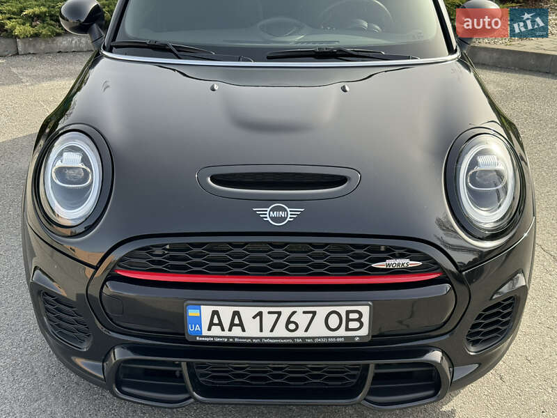 Хэтчбек MINI Hatch 2019 в Киеве