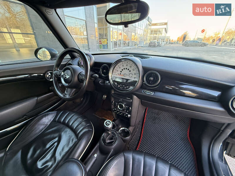 Хэтчбек MINI Hatch 2010 в Харькове