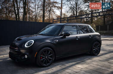 Хэтчбек MINI Hatch 2017 в Киеве Хэтчбек MINI Hatch 2017 в Киеве