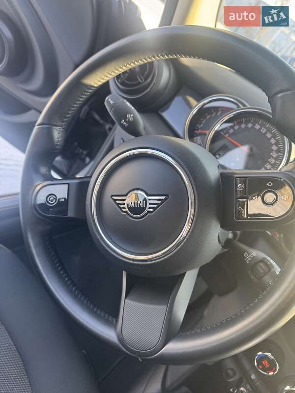 Хэтчбек MINI Hatch 2021 в Днепре фото 11 Хэтчбек MINI Hatch 2021 в Днепре