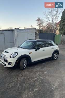 Хэтчбек MINI Hatch 2015 в Одессе