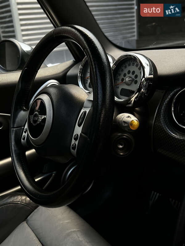 Хэтчбек MINI Hatch 2005 в Киеве