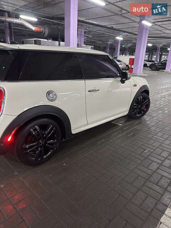 Хетчбек MINI Hatch 2016 в Києві фото 7 Хетчбек MINI Hatch 2016 в Києві