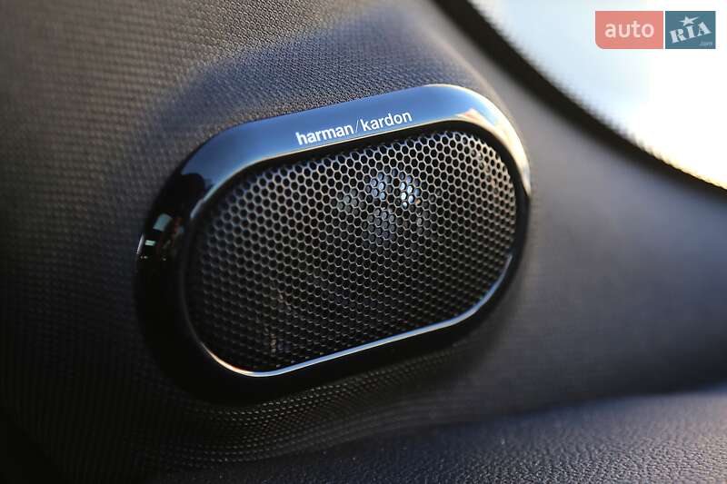 Хэтчбек MINI Hatch 2016 в Киеве