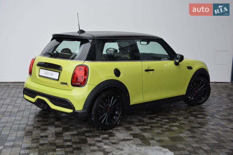 Хетчбек MINI Hatch 2023 в Києві