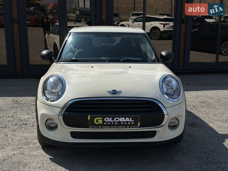 Хэтчбек MINI Hatch 2016 в Львове фото 4 Хэтчбек MINI Hatch 2016 в Львове