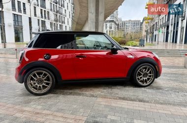Хэтчбек MINI Hatch 2015 в Киеве
