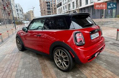 Хэтчбек MINI Hatch 2015 в Киеве