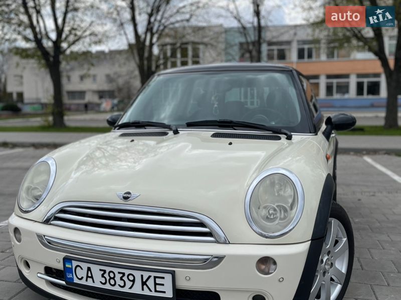 MINI Hatch 2005