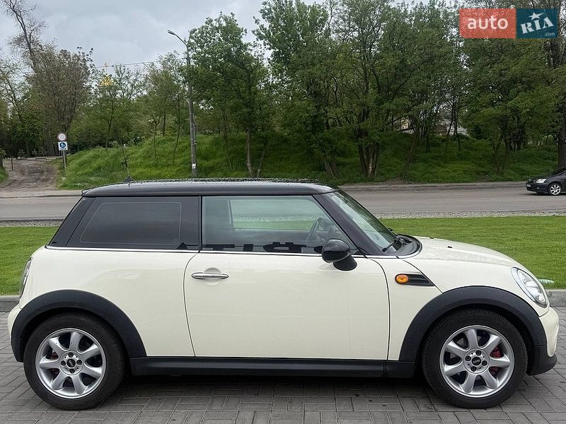 Хэтчбек MINI Hatch 2012 в Днепре