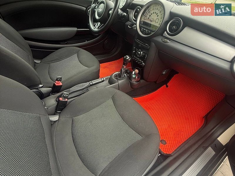 Хэтчбек MINI Hatch 2012 в Днепре