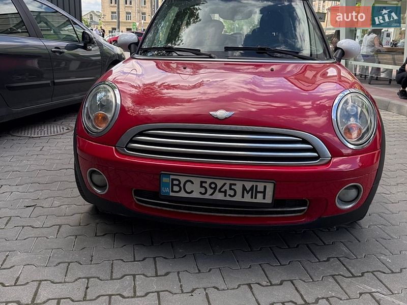 Хэтчбек MINI Hatch 2007 в Львове