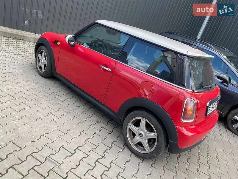 Хэтчбек MINI Hatch 2007 в Львове