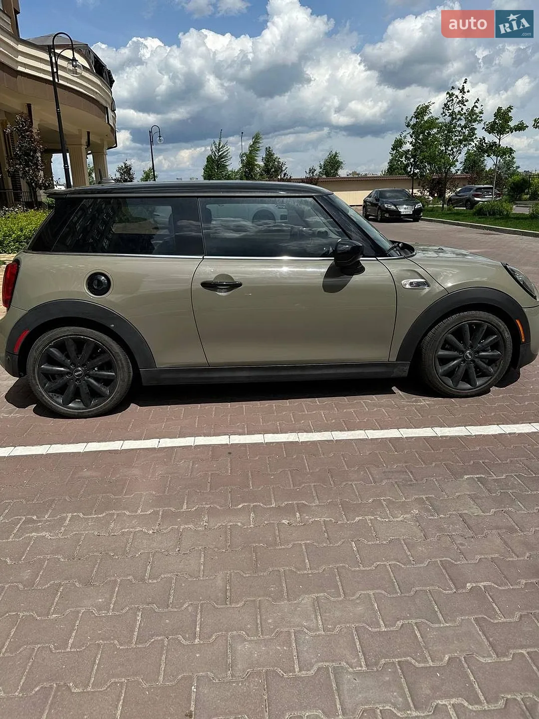 MINI Hatch 2020 VIN WMWXR5C0XL2M76663 фото оголошення 5 з 14