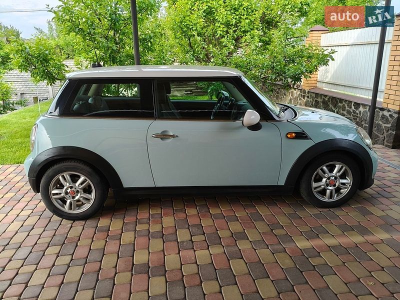Хэтчбек MINI Hatch 2012 в Черкассах фото 2 Хэтчбек MINI Hatch 2012 в Черкассах