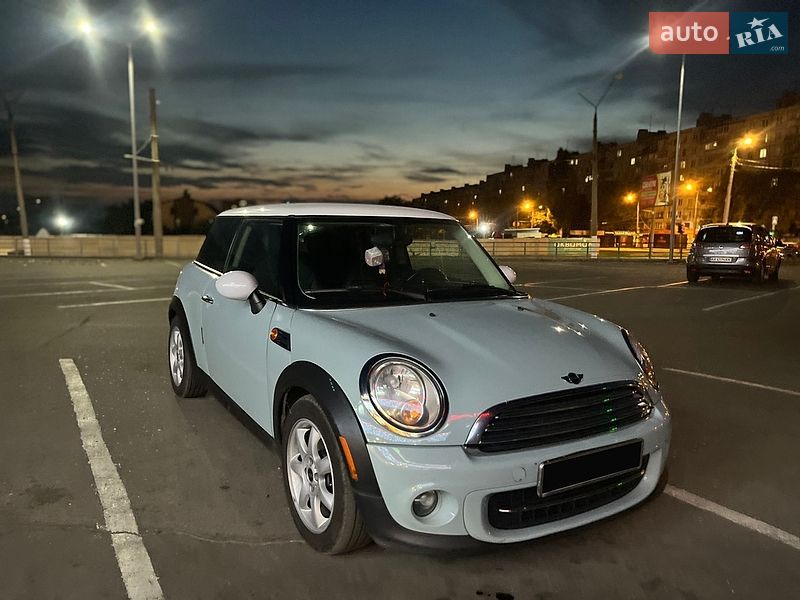 Хэтчбек MINI Hatch 2012 в Харькове
