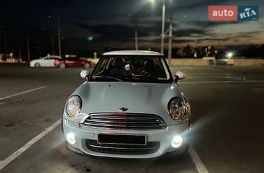Хэтчбек MINI Hatch 2012 в Харькове