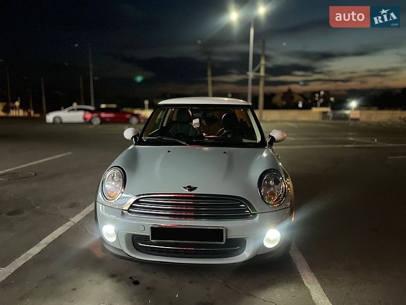 Хэтчбек MINI Hatch 2012 в Харькове