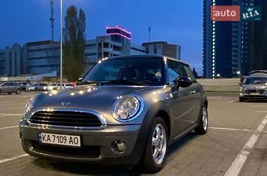 Хэтчбек MINI Hatch 2009 в Киеве Хэтчбек MINI Hatch 2009 в Киеве