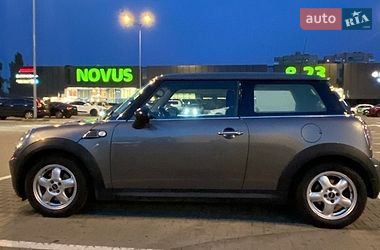 Хэтчбек MINI Hatch 2009 в Киеве