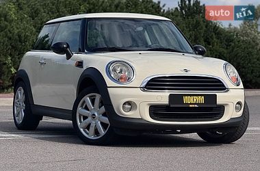 Хэтчбек MINI Hatch 2010 в Киеве