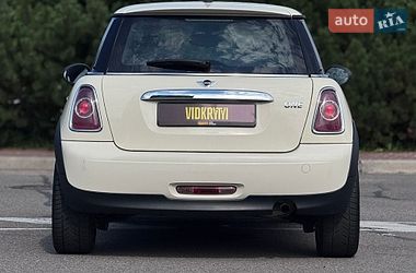 Хэтчбек MINI Hatch 2010 в Киеве