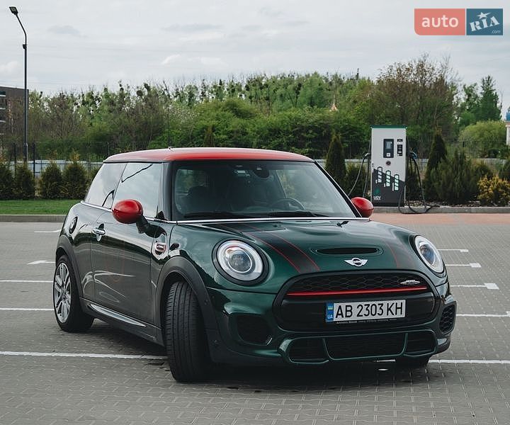 Хэтчбек MINI Hatch 2017 в Виннице