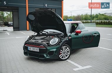 Хэтчбек MINI Hatch 2017 в Виннице