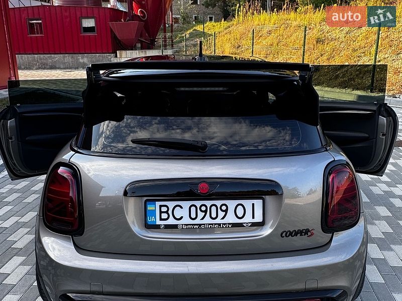 Хетчбек MINI Hatch 2017 в Львові