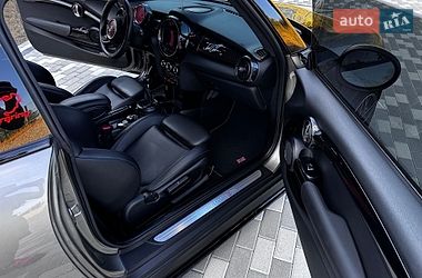Хетчбек MINI Hatch 2017 в Львові