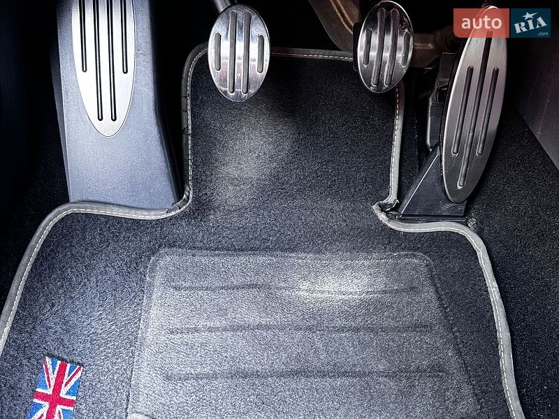 Хетчбек MINI Hatch 2017 в Львові