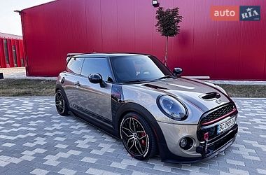 Хетчбек MINI Hatch 2017 в Львові