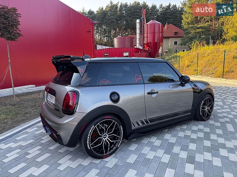 Хетчбек MINI Hatch 2017 в Львові