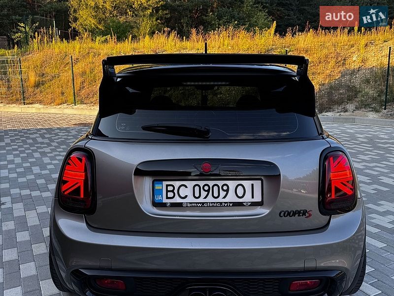 Хетчбек MINI Hatch 2017 в Львові