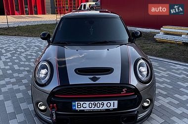 Хетчбек MINI Hatch 2017 в Львові