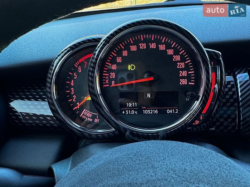 Хетчбек MINI Hatch 2017 в Львові
