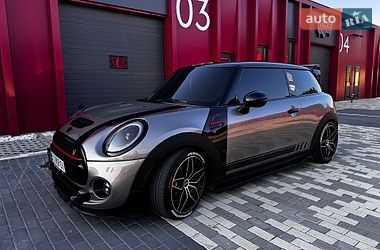 Хетчбек MINI Hatch 2017 в Львові