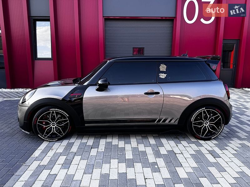 Хетчбек MINI Hatch 2017 в Львові
