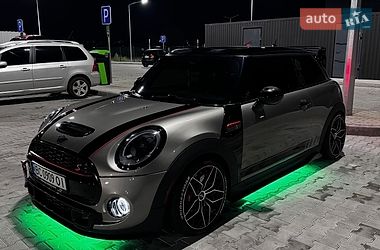 Хетчбек MINI Hatch 2017 в Львові