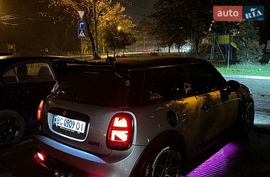 Хетчбек MINI Hatch 2017 в Львові