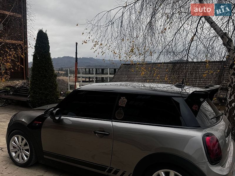 Хетчбек MINI Hatch 2017 в Львові